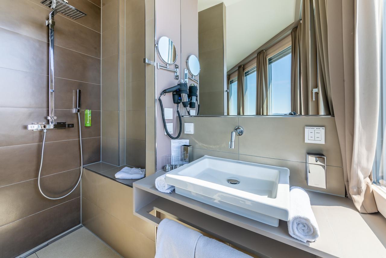 Aquaturm Hotel & Energie 라돌프젤암보덴시 외부 사진